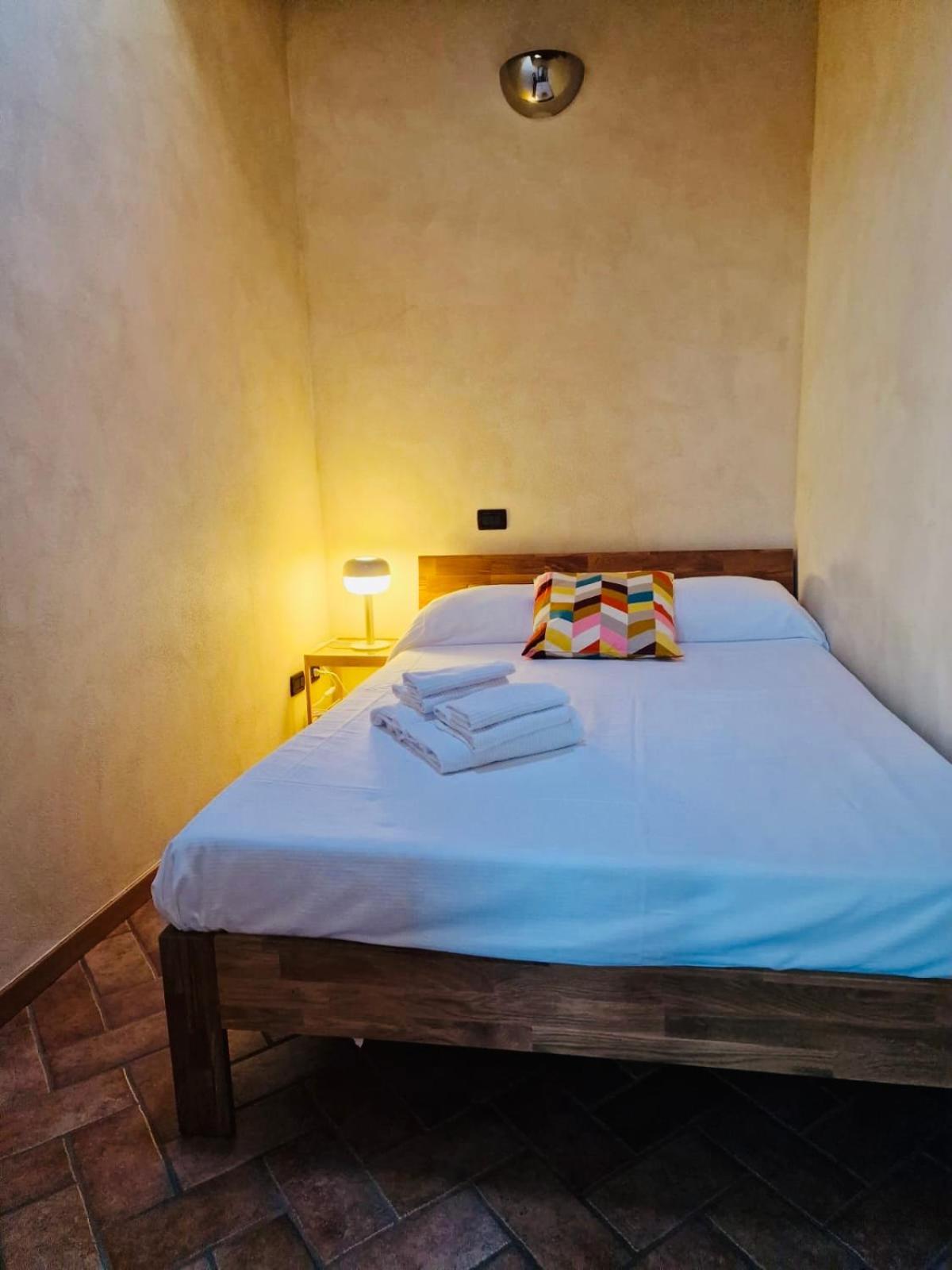 Tam'S Tower Apartman Pozzolengo Kültér fotó